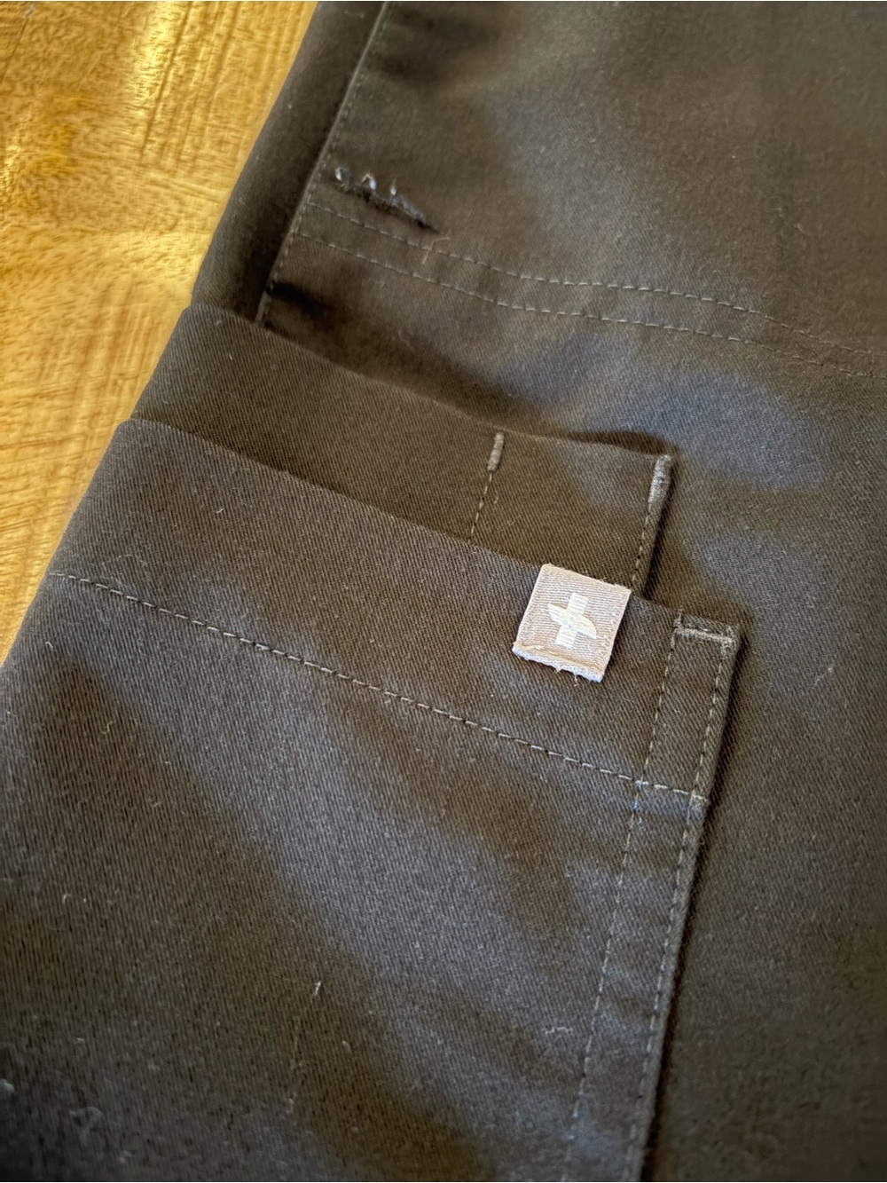 Figs Isabel High-Rise Wide-Leg Scrub Pants - Picture 3 of 5
